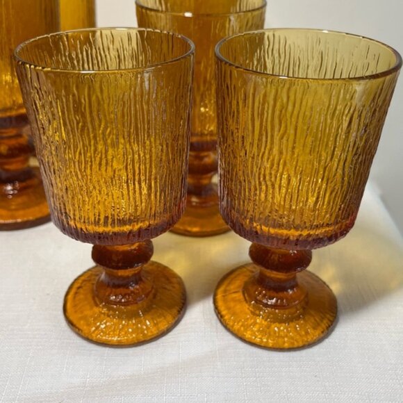 Ravenhead Siesta Amber Textured Goblets Wine Glass 1970s 8 larger5 small - Picture 11 of 12
